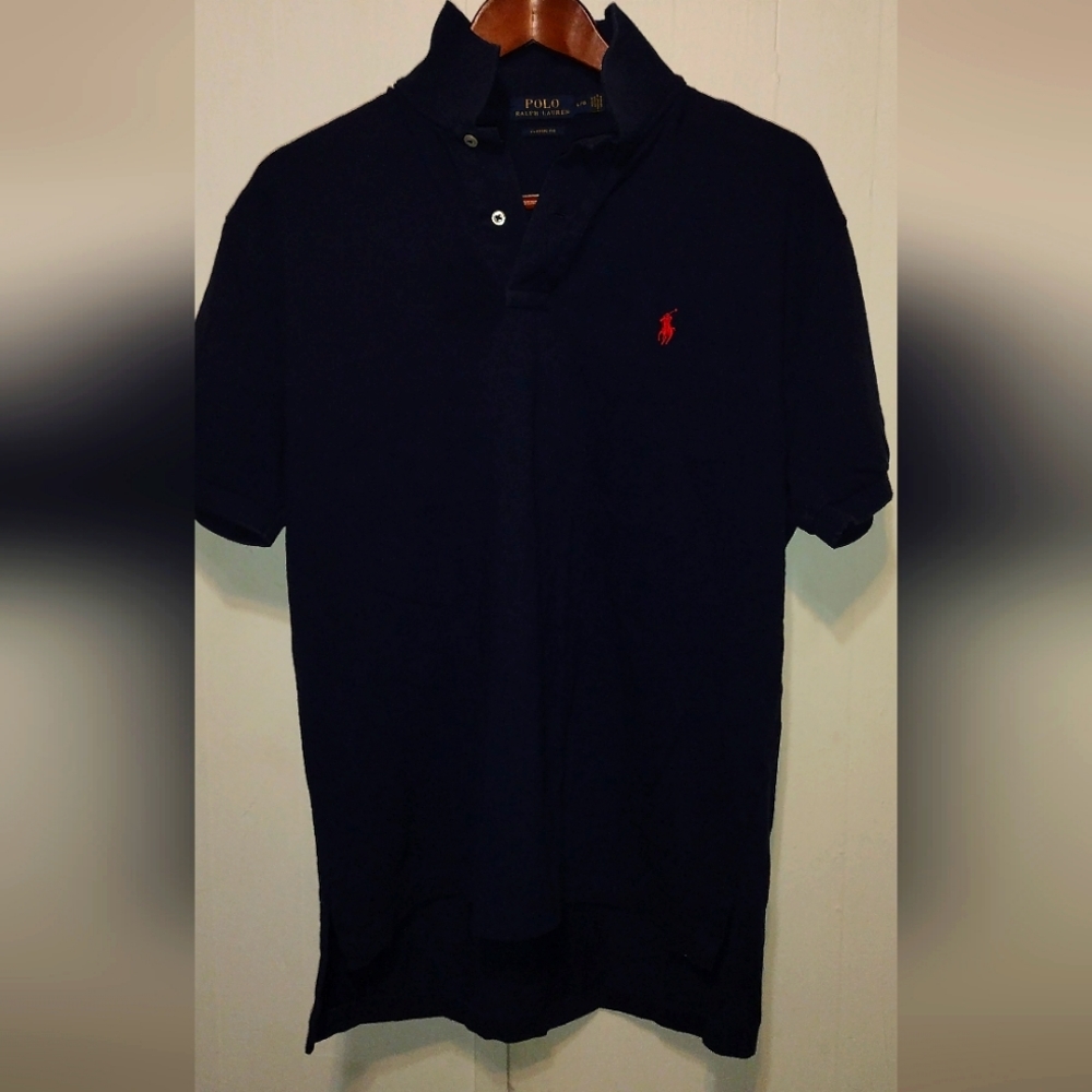 Polo by Ralph Lauren Classic fit. Large. Navy. Red Pony